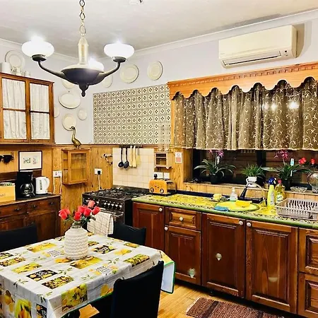 Xl Massive Art-Filled Home In Central Area, Walk To Sliema, St Julian'S Gzira Exterior photo